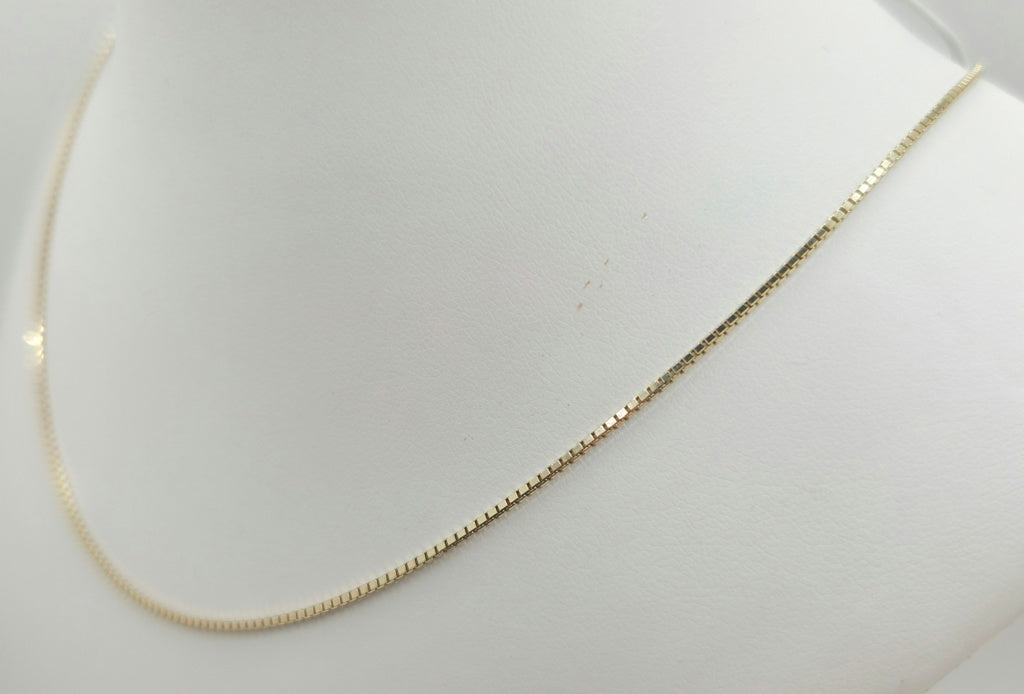 10KT BOX CHAIN Size 20INCH 1MM Weight 1.1GR