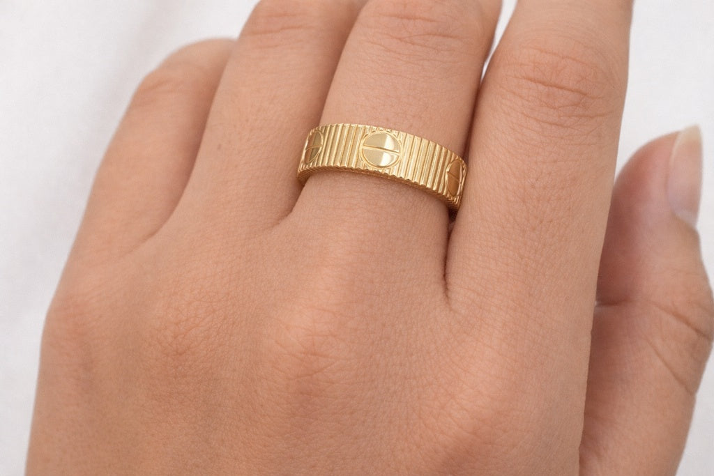 14KT  RING Size 6 6MM Weigth 2.5GRS