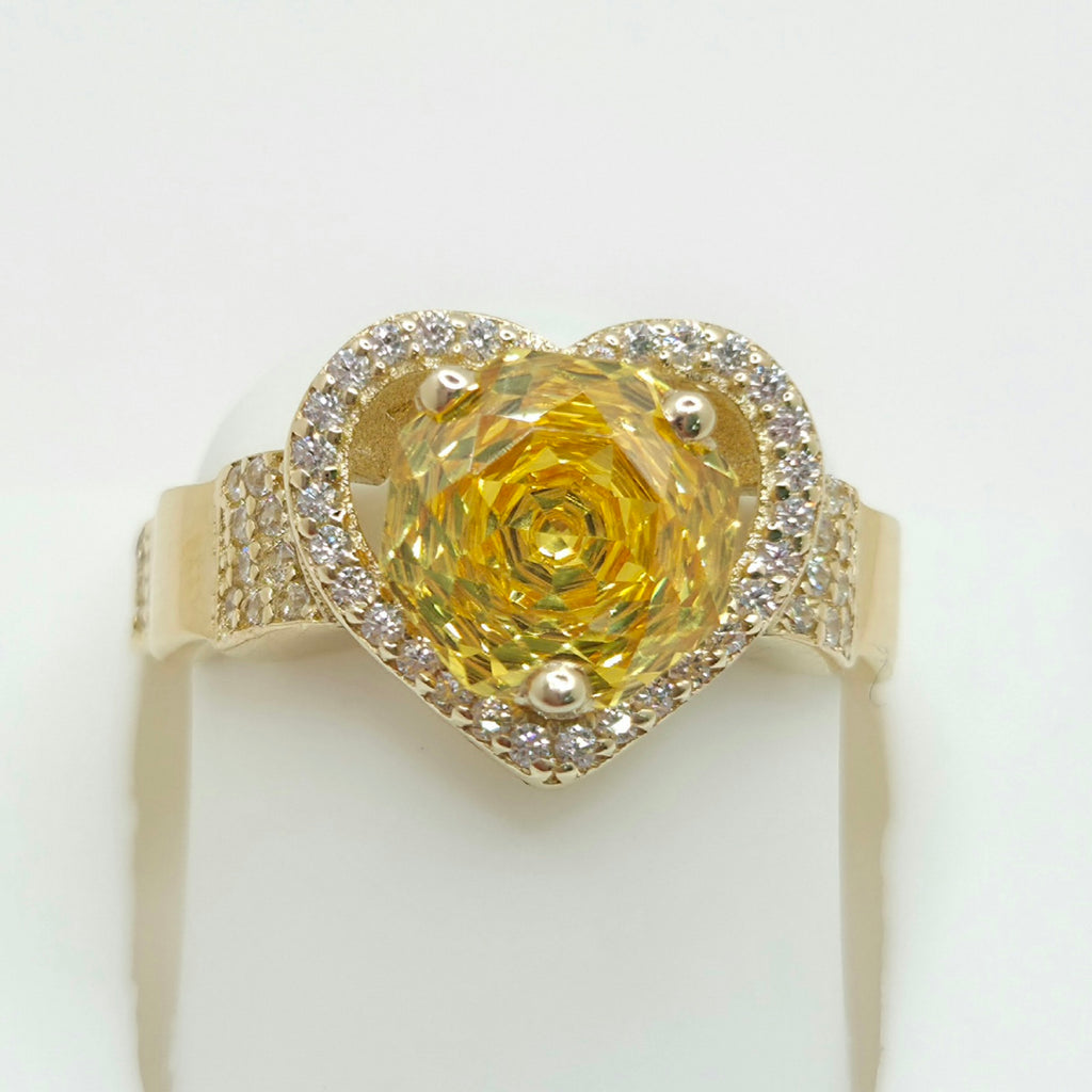 14KT YELLOW STONE HEART RING Size 7 Weight 3.2GR