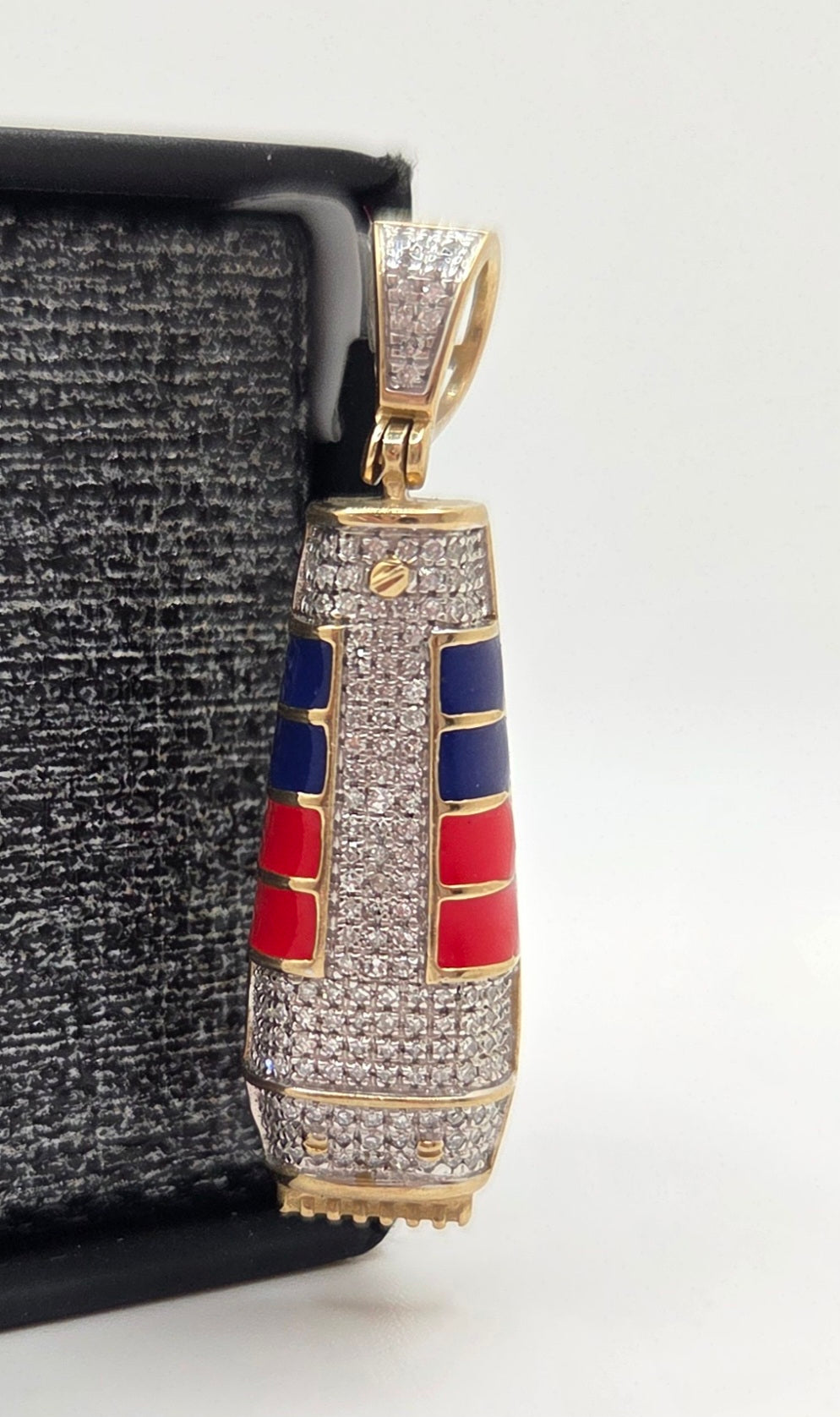 10KT NATURAL DIAMOND HAIR CLIPPER PENDANT