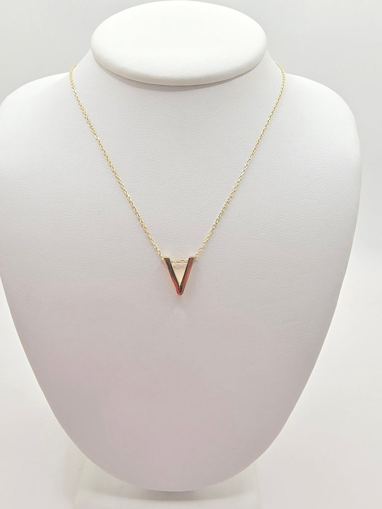 14KT LETTER "V" CHAIN Size 18INCH Weight 2.17GR