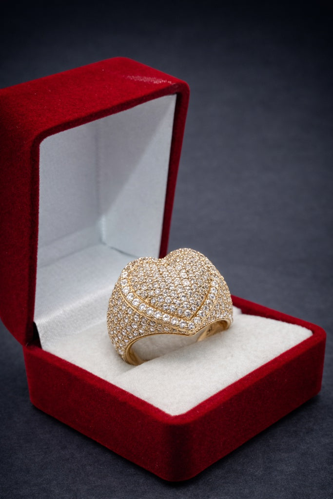 10KT MODERN CZ LARGE HEART RING Size 7 Weight 5GR