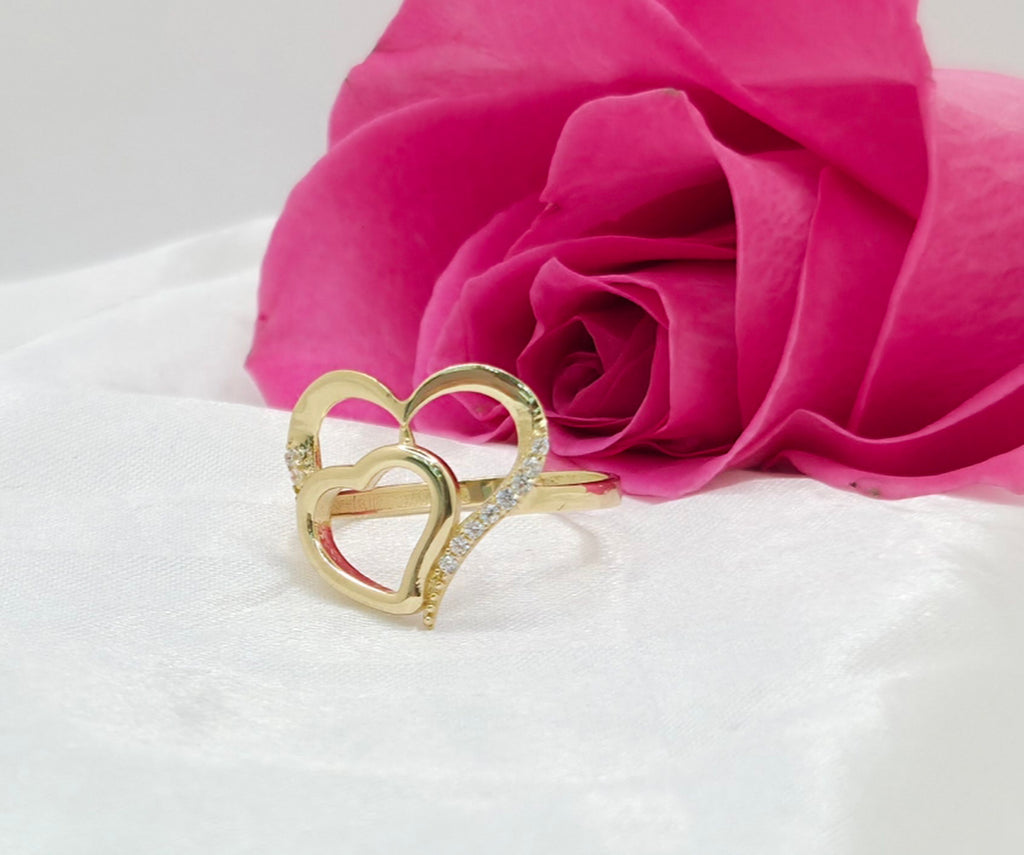 10KT SMALL TWO HEART SILHOUETTE RING Size 7 Weight 1.1GR