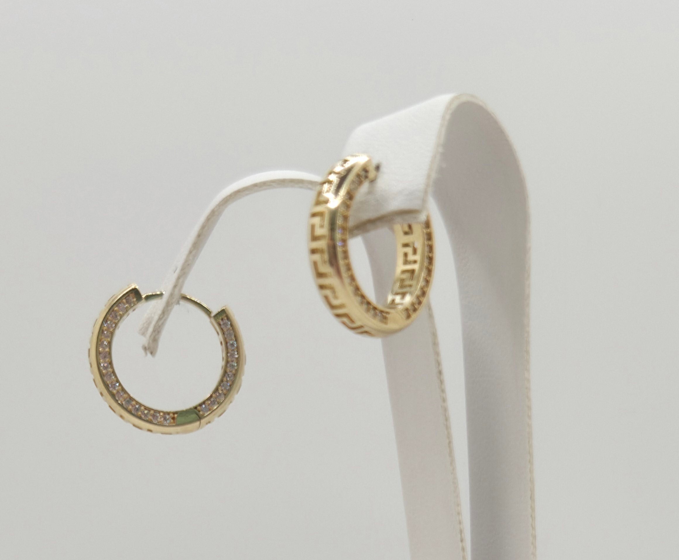 10KT TIMELESS GREEK DESING HOOPS EARRINGS  CZ Size SMALL Weight 3.4GR