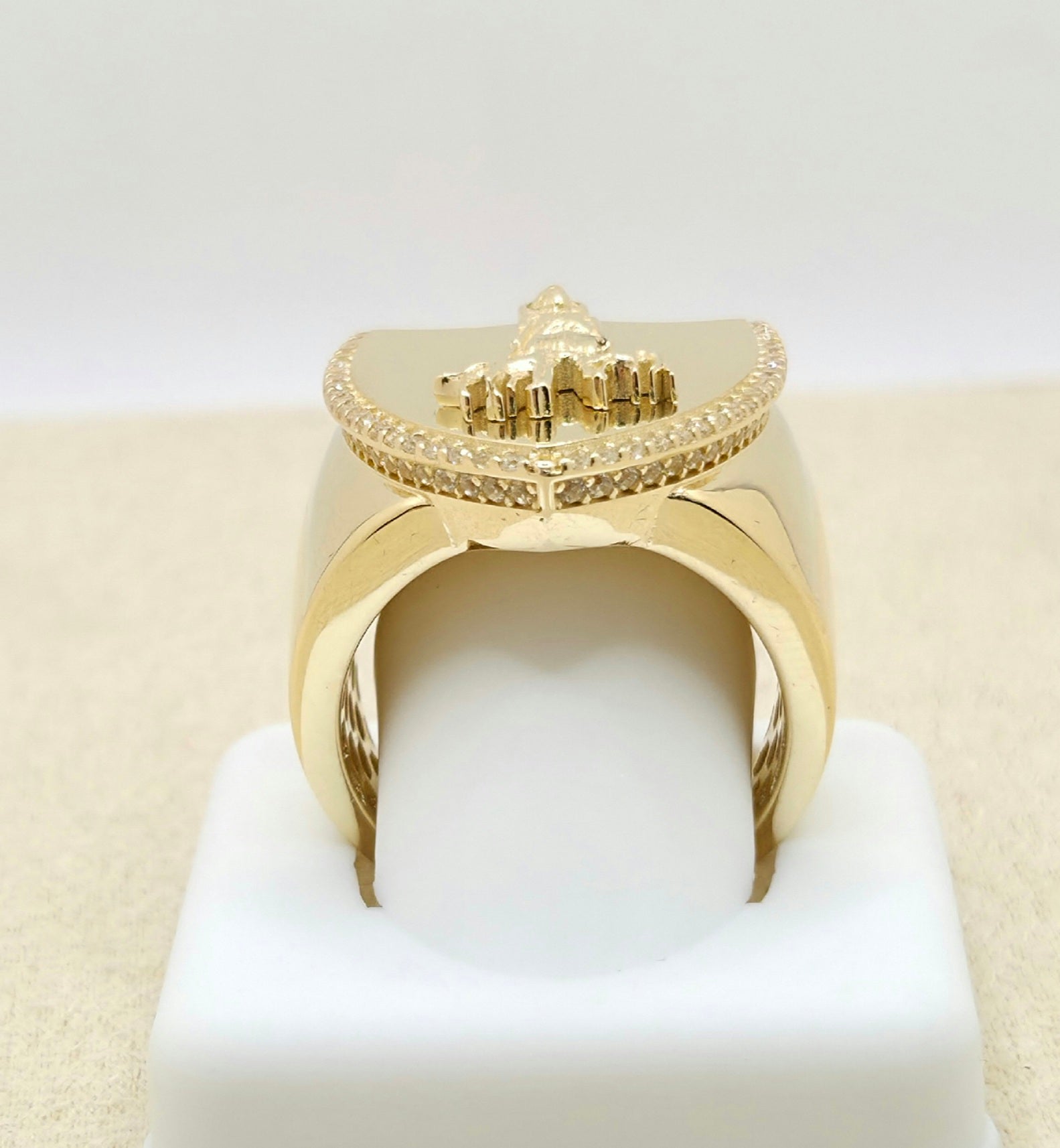 10KT CZ SAN LAZARO SHIELD RING Size 11 Weight 10.4GR