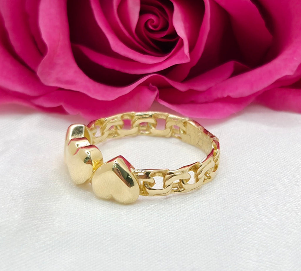 10KT DELICATE CHINO LINK STYLE WITH TRHEE HEARTS RING SIZE 7 WEIGHT 1.8GR