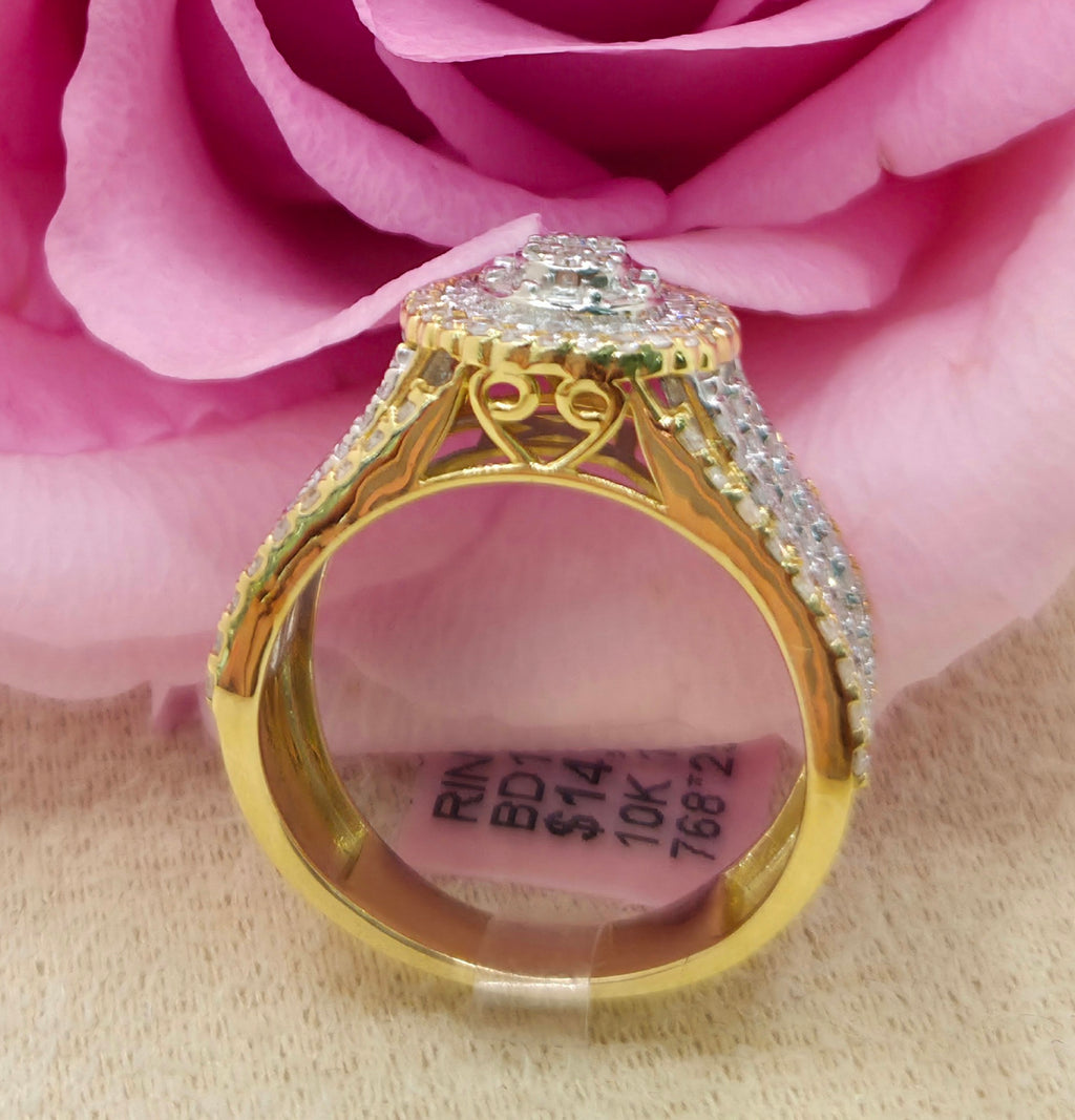 10KT ELEGANT ROUND NATURAL DIAMOND WOMAN'S RING Size 7