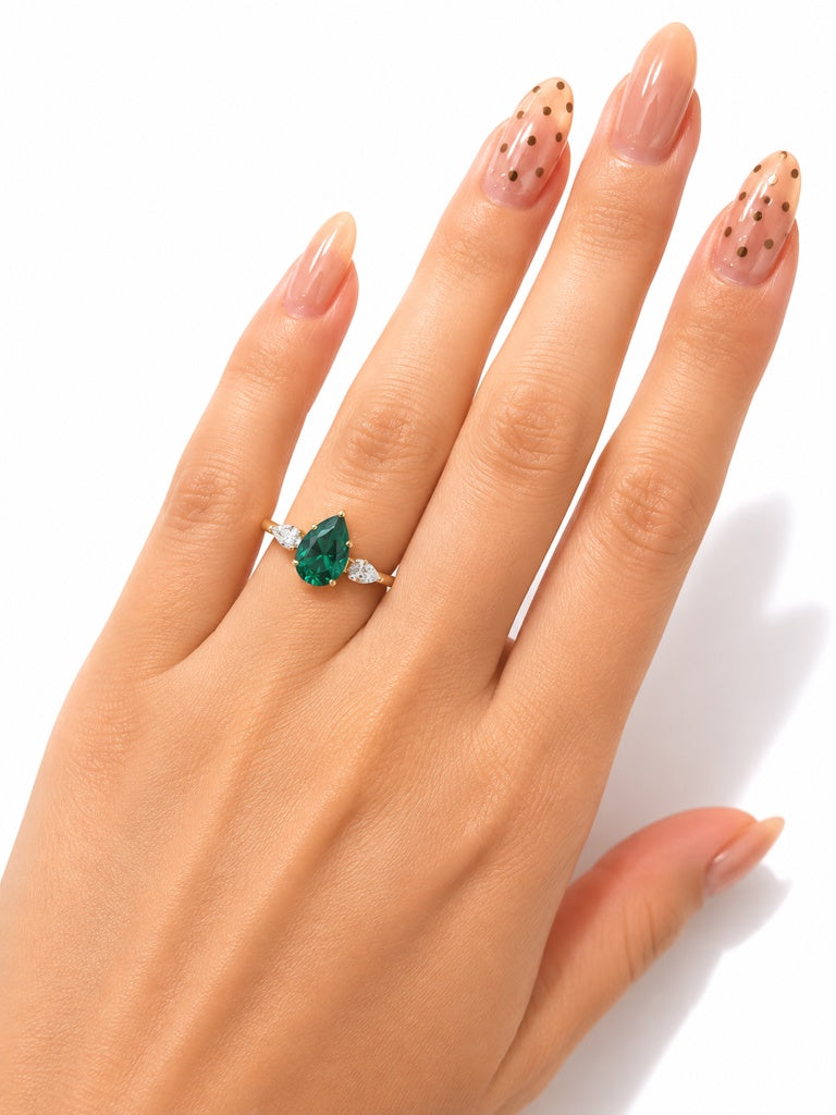 14KT DIAMOND PEAR RING Size 7