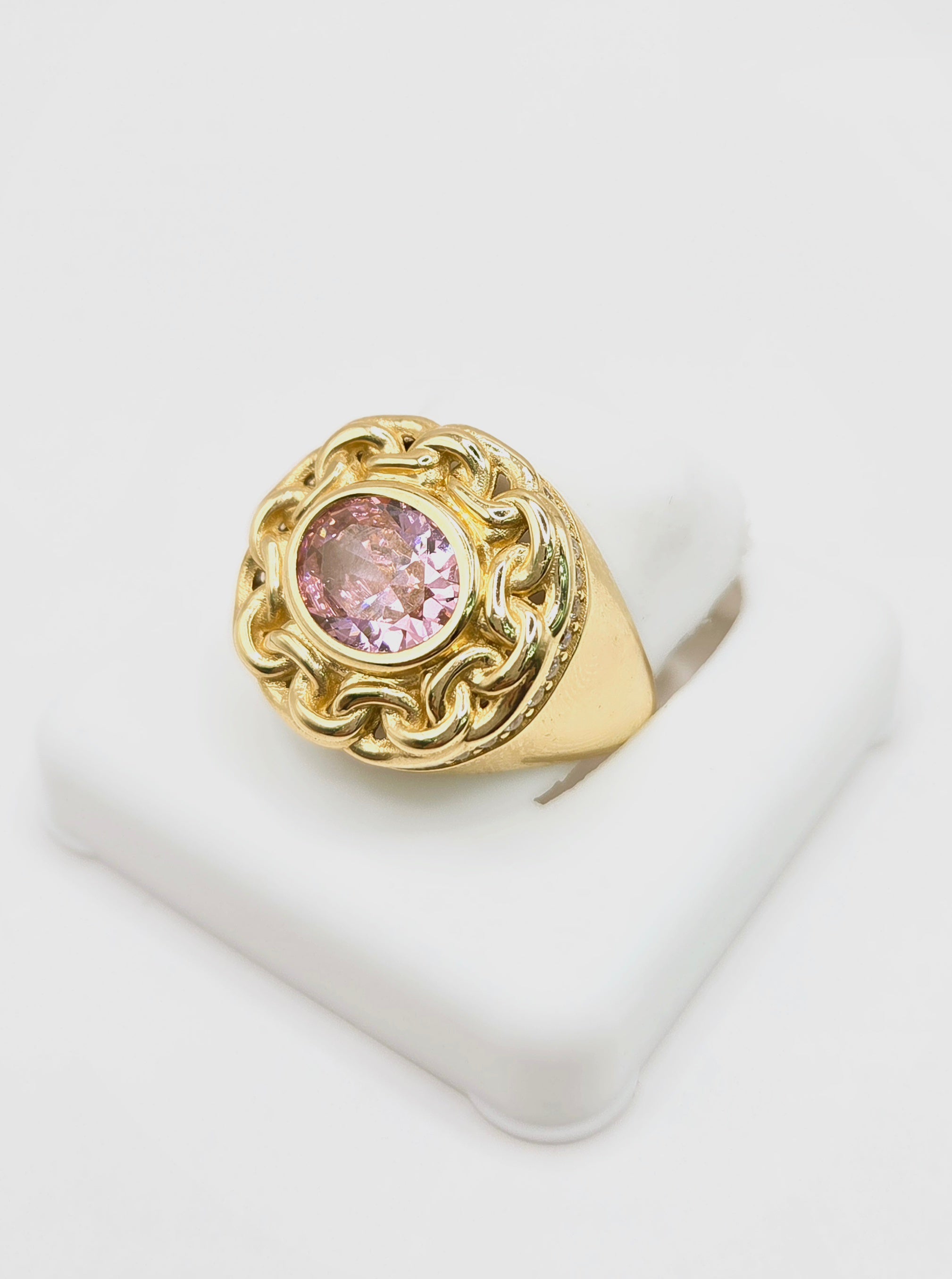 14KT ELEGANT CHINO LINK FRAME PINK STONE RING Size 8 Weight 5.1GR