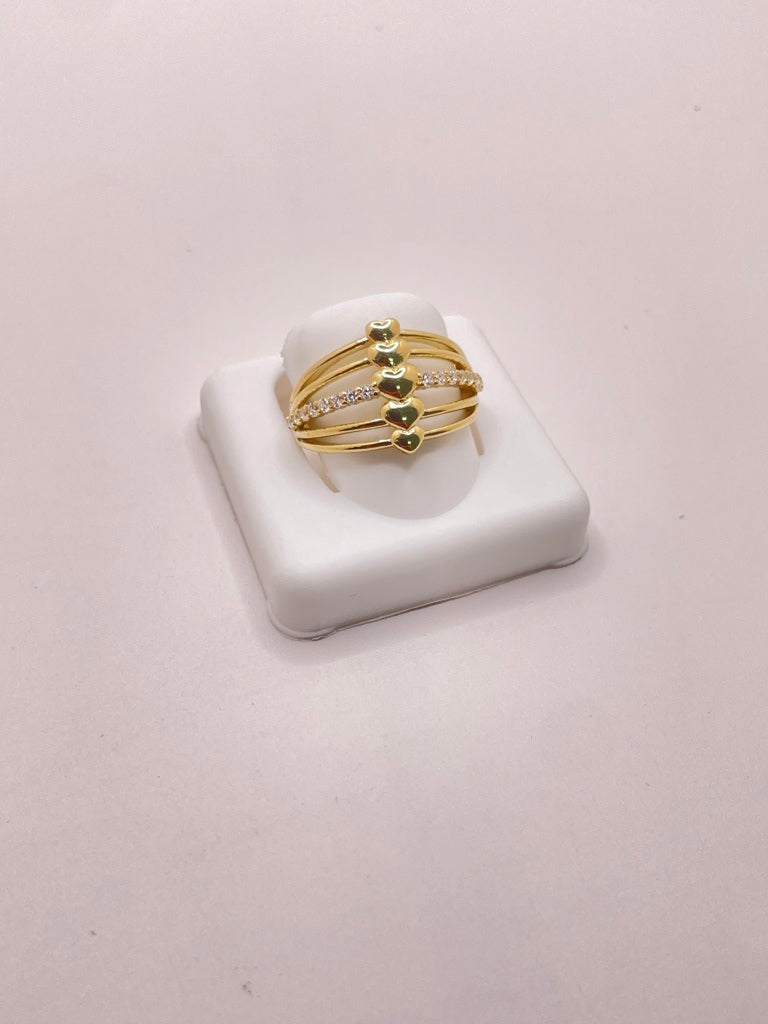 10KT DELICATE SMALL HEARTS RING Size 7.5 Weight 3.55GR