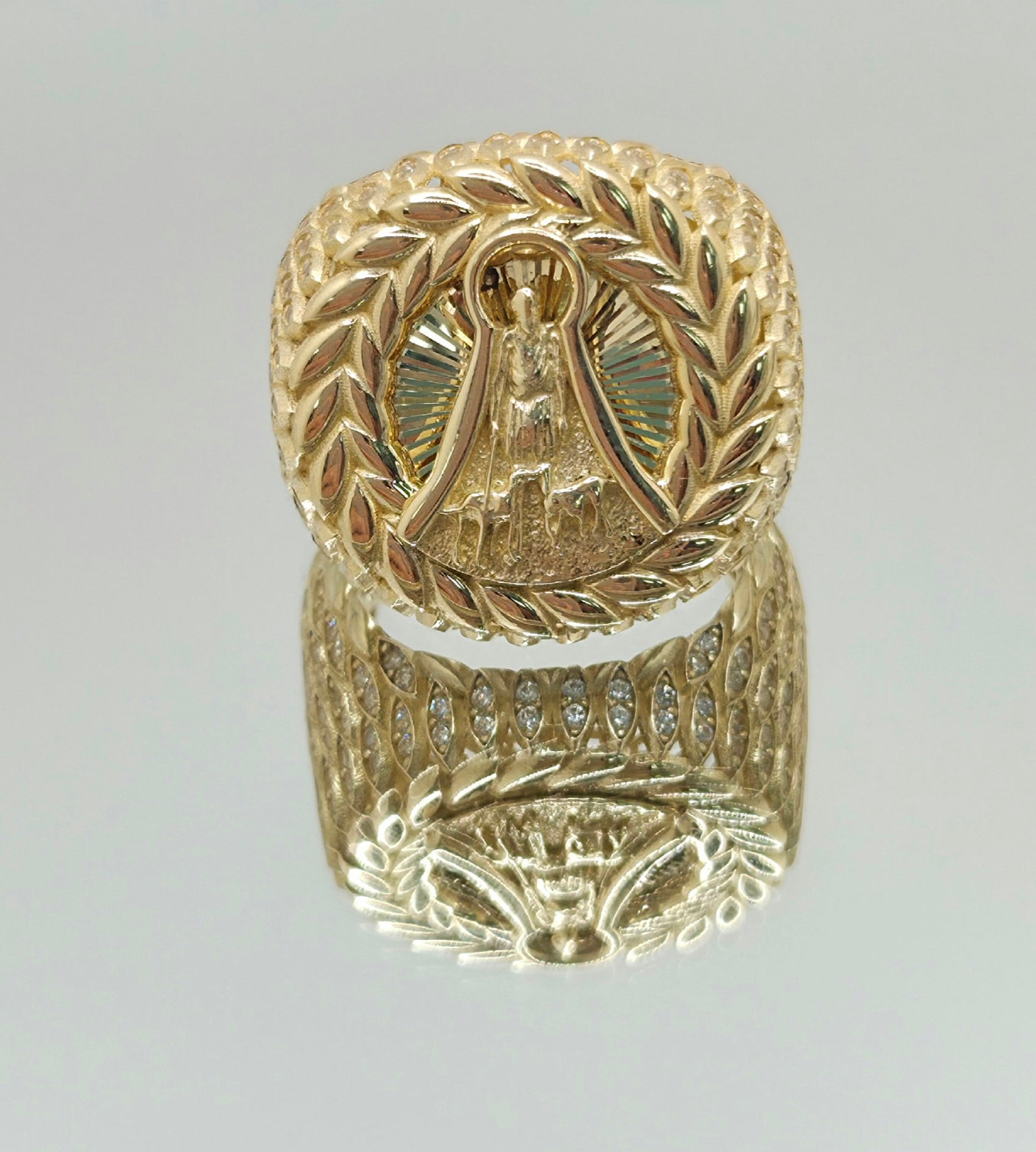 10KT CZ DETAIL LEAVES AROUND SAN LAZARO ROUND RING Size 12 Weight 14.8GR