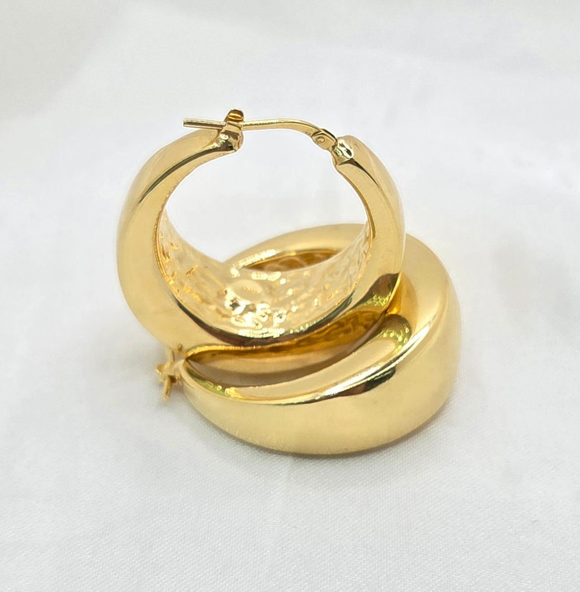 10KT MODERN HALF MOON DESIGN HOOPS EARRINGS Weight 6.8GR