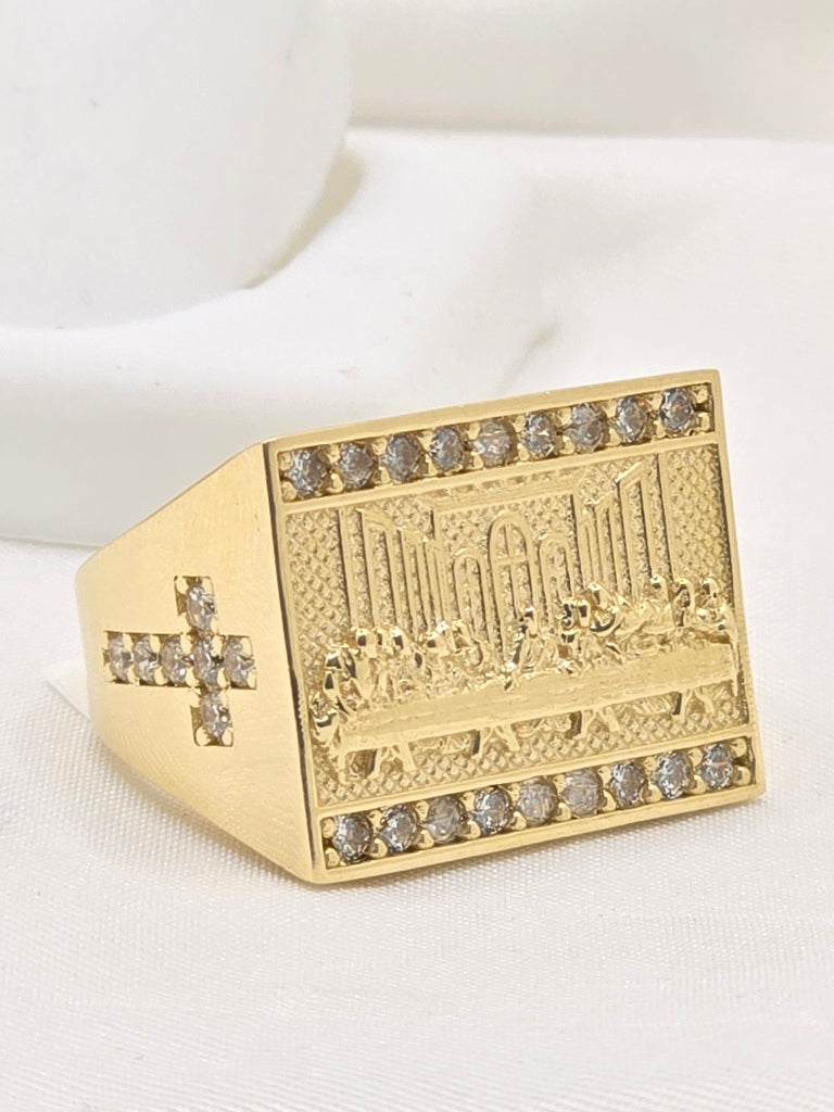 14KT SQUARE THE LAS SUPPER DESIGN RING Size 10 Weight 8.4GR