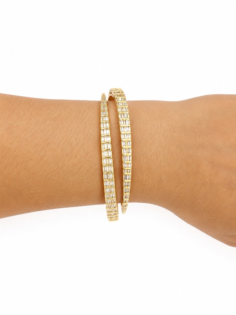 14KT BAGUETTE BANGLE Size 7 Weigth 17GR