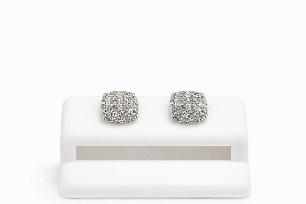 14KT ELEGANT FLAT DESIGN NATURAL DIAMOND EARRINGS