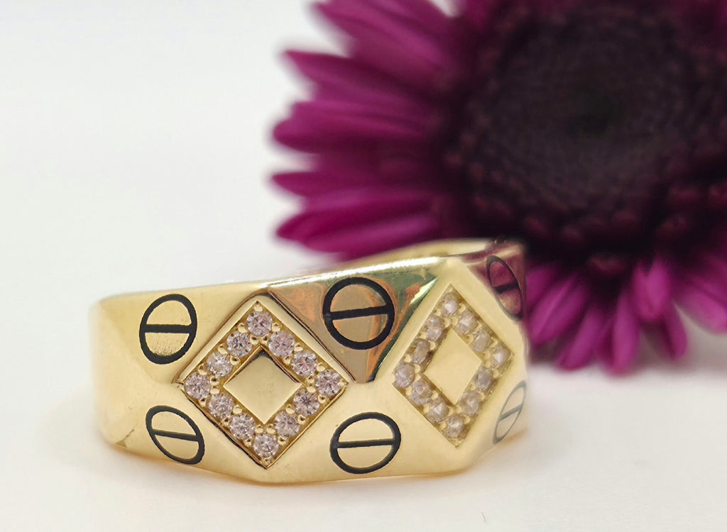 14KT CZ RHOMBUS DIAGONAL RING Size 7 & 8 Weight 3.9GR