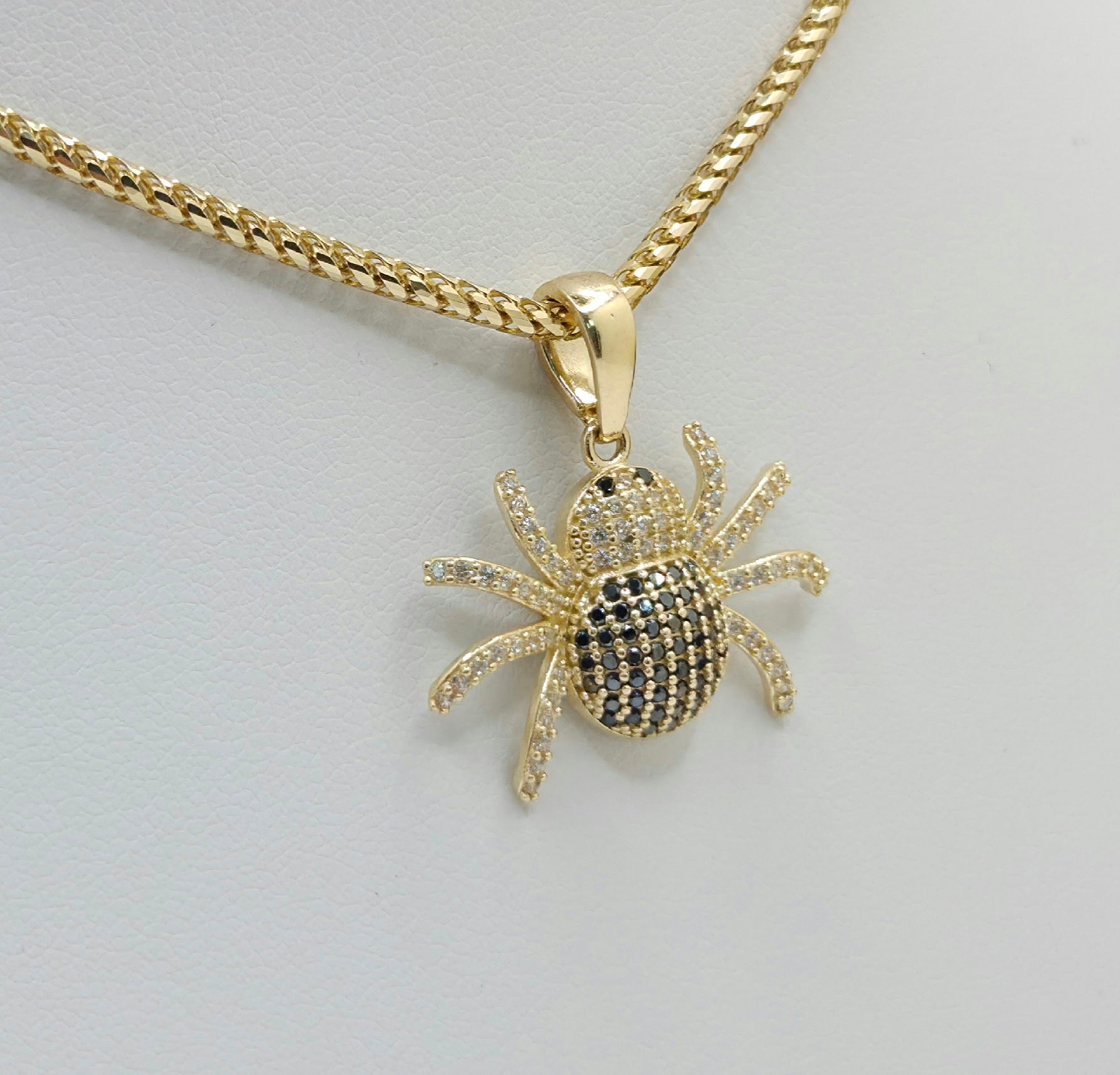 14KT CZ SPIDER PENDANT Weight 2.8GR
