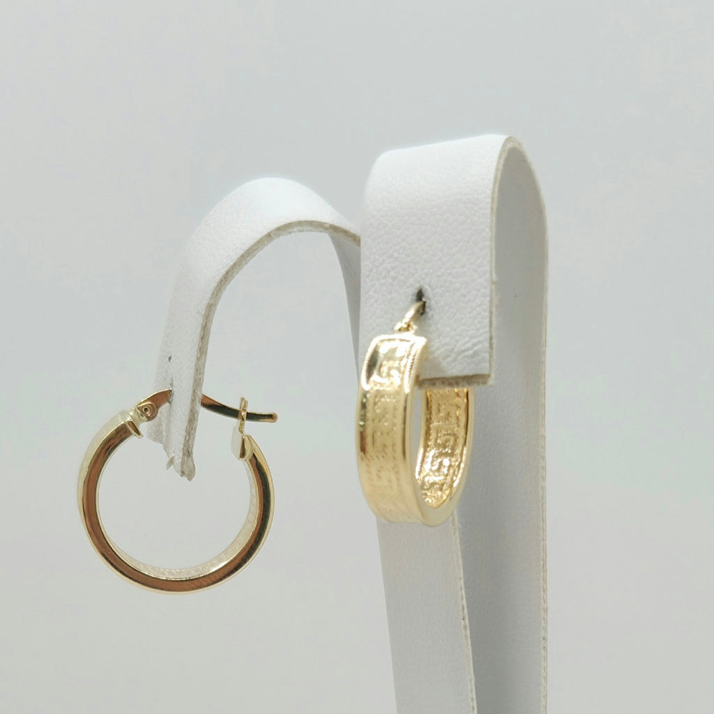 14KT GREEK DESIGN STRAIGHT EDGE HOOPS EARRINGS Size 1 5MM Weight 2.6GR