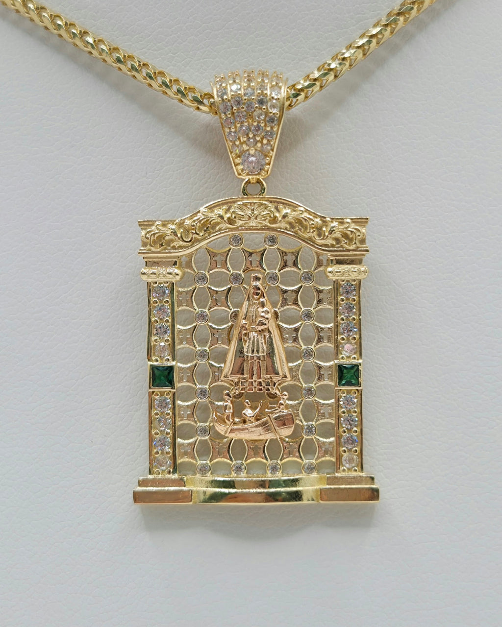 14KT NET BACKGROUND HOUSE STYLE CARIDAD PENDANT Weight 7.2GR