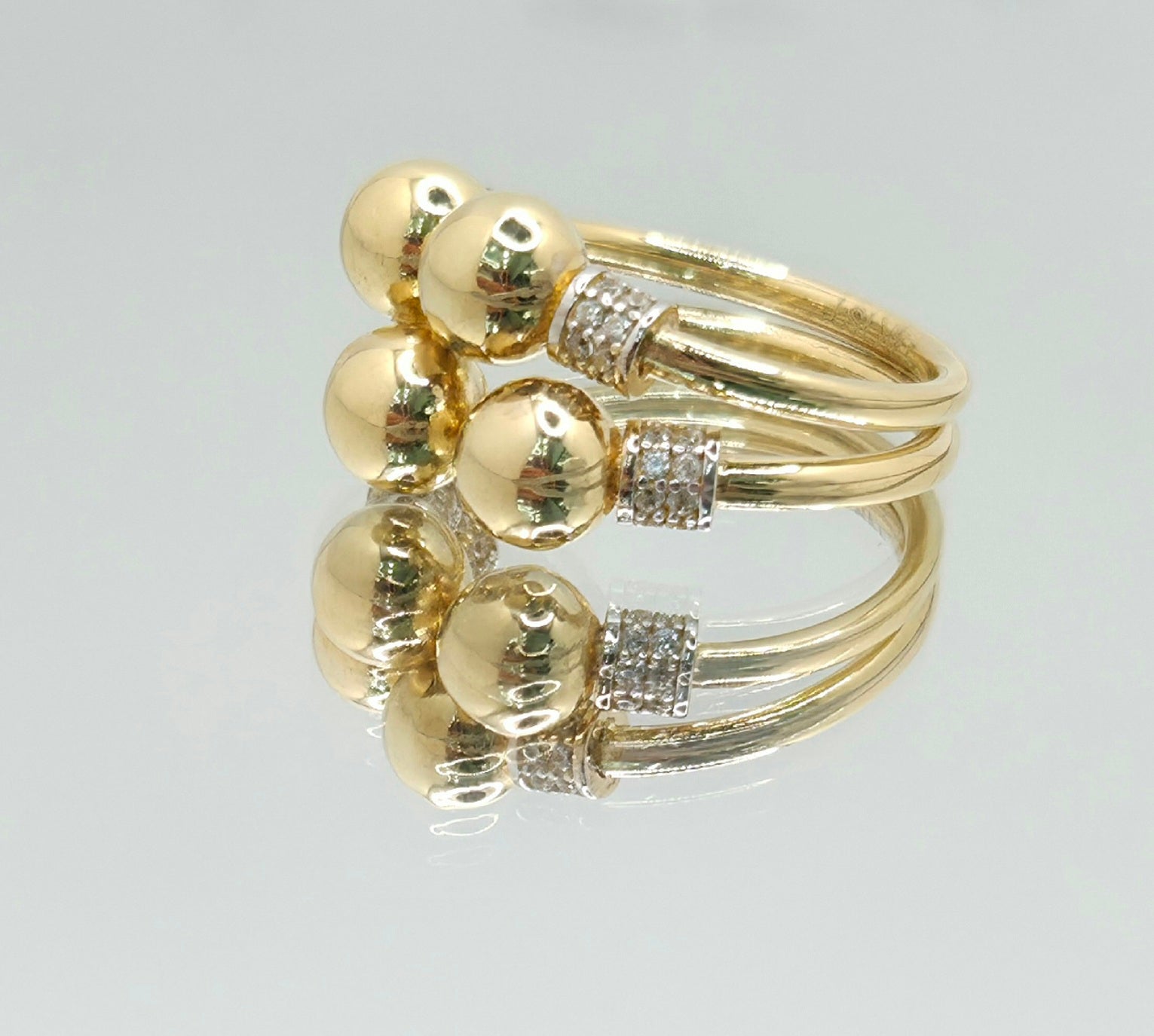 14KT CZ SMALL BALLS RING Size 8 Weight 4.8GR