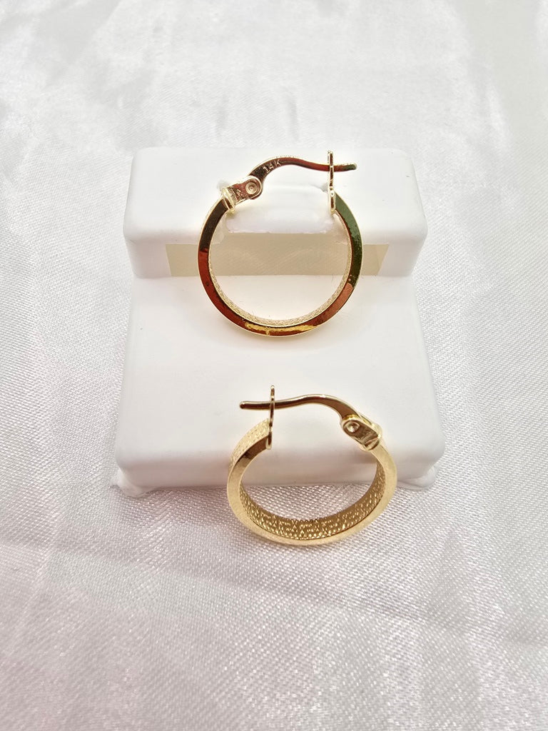 14KT GREEK DESING STRAIGHT EDGE HOOPS EARRINGS Size 2 2.5MM Weight 1.3GR