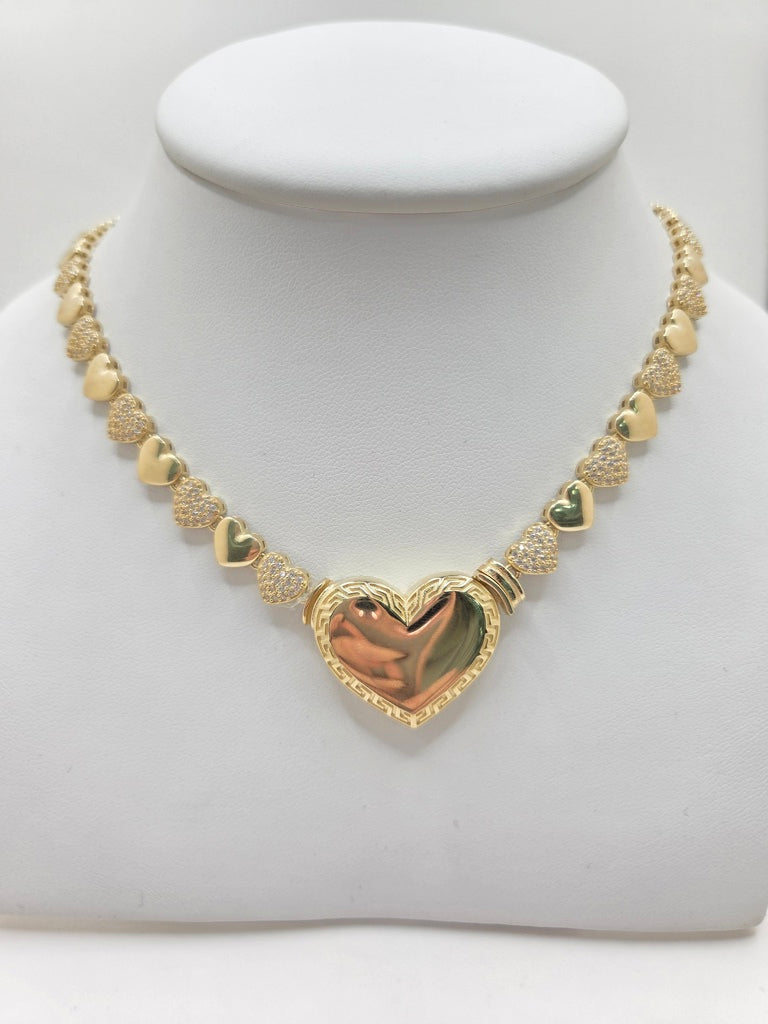 10KT CZ AND GOLDEN SMALL HEARTS LINK BIG GREEK DETAIL HEART  NECKLACE Size 18INCH Weight 28.7GR