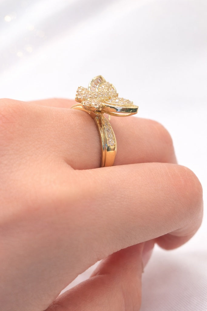 10KT BAGUETTE DETAILS BUTTERFLY RING Size 7 Weigth 4GR