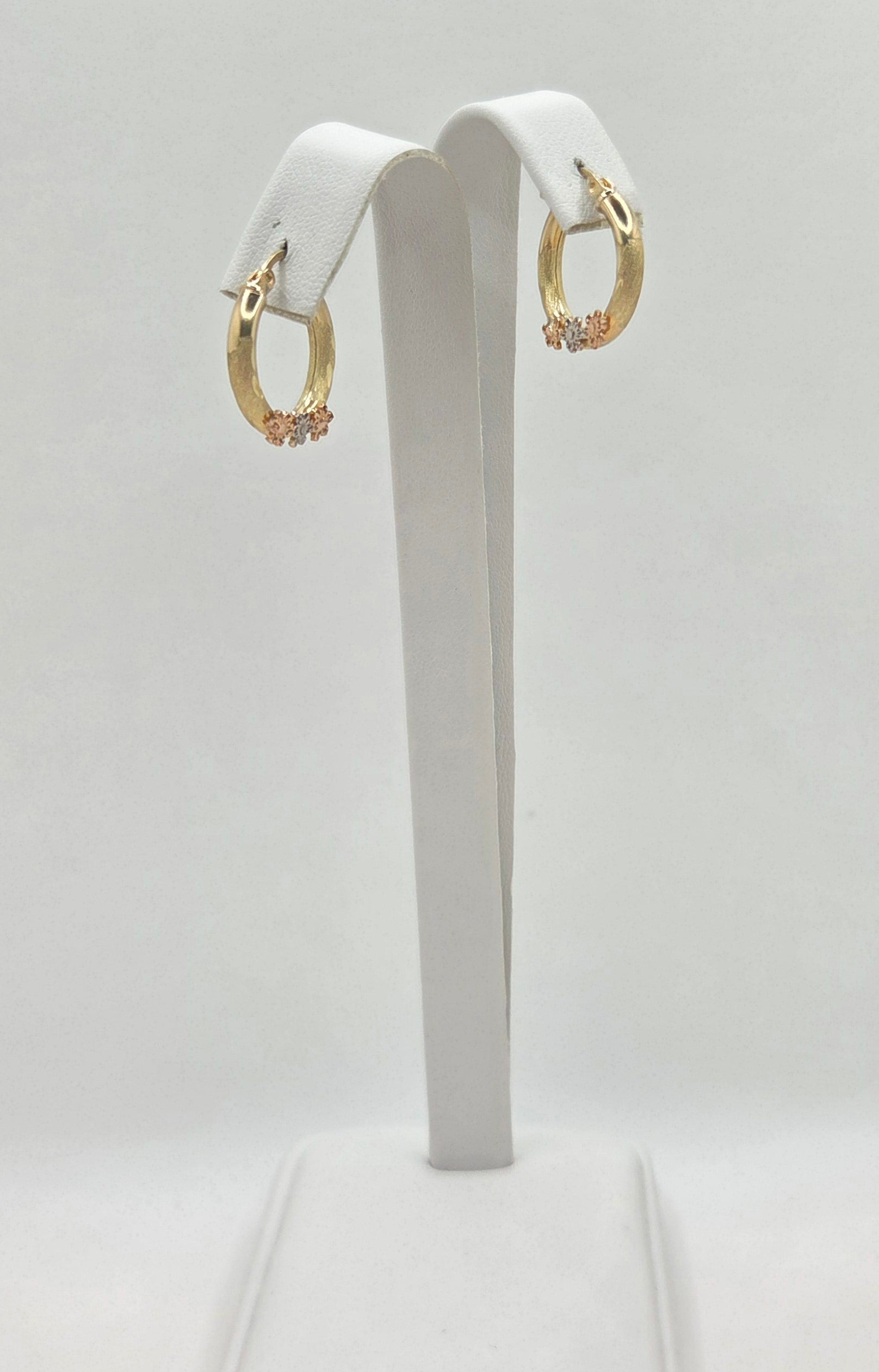 10KT SMALL FLOWERS HOOPS EARRINGS Size 1 Weight 2.3GR