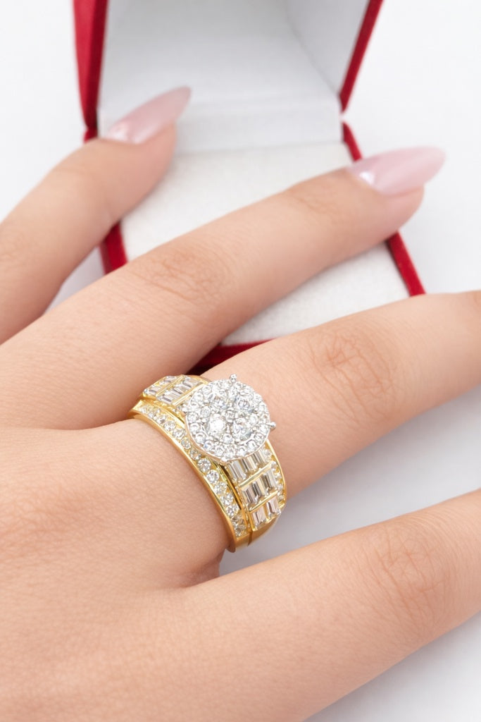 10KT ELEGANT BAGUETTE DETAILS ROUND PROMISE RING Size 7 & 7.5 & 8.5 Weight 4.3GR