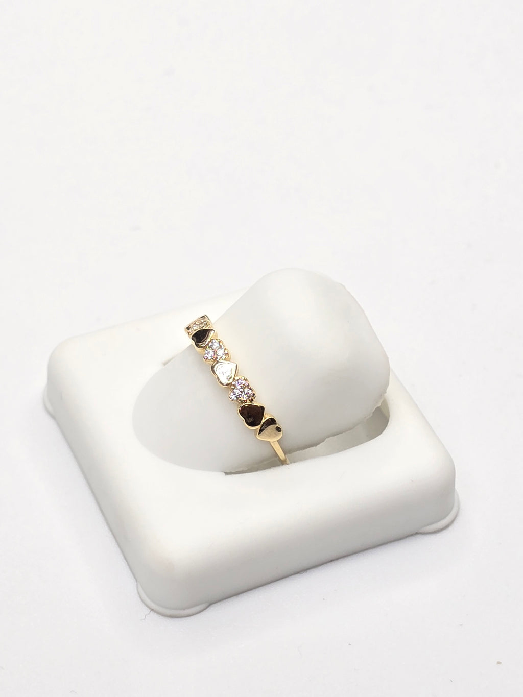 14KT CZ AND PLAIN SMALL HEARTS RING Size 7 Weigth 0.9GR