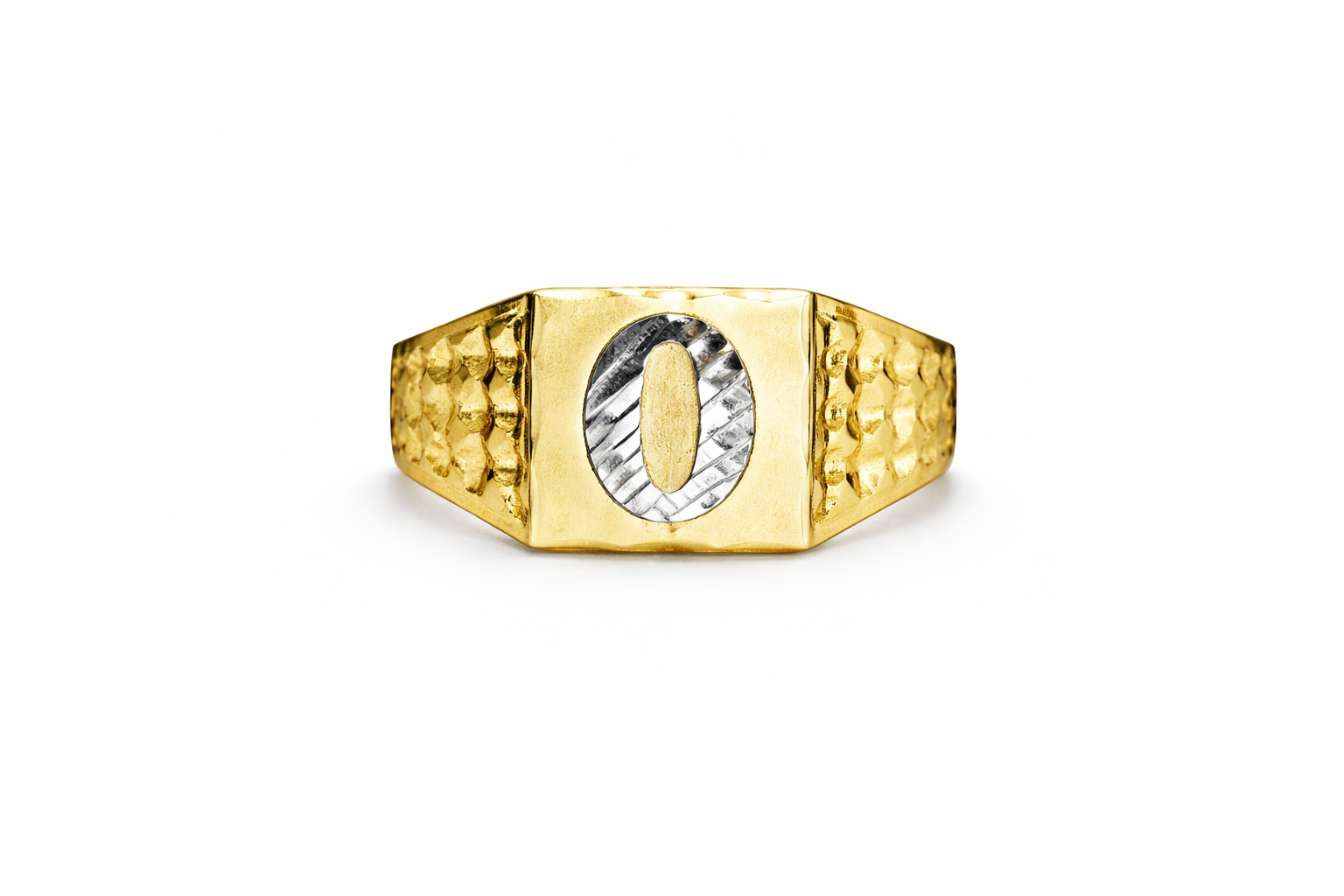 10KT SQUARE "O" LETTER RING Size 9.5 Weight 3.5GR