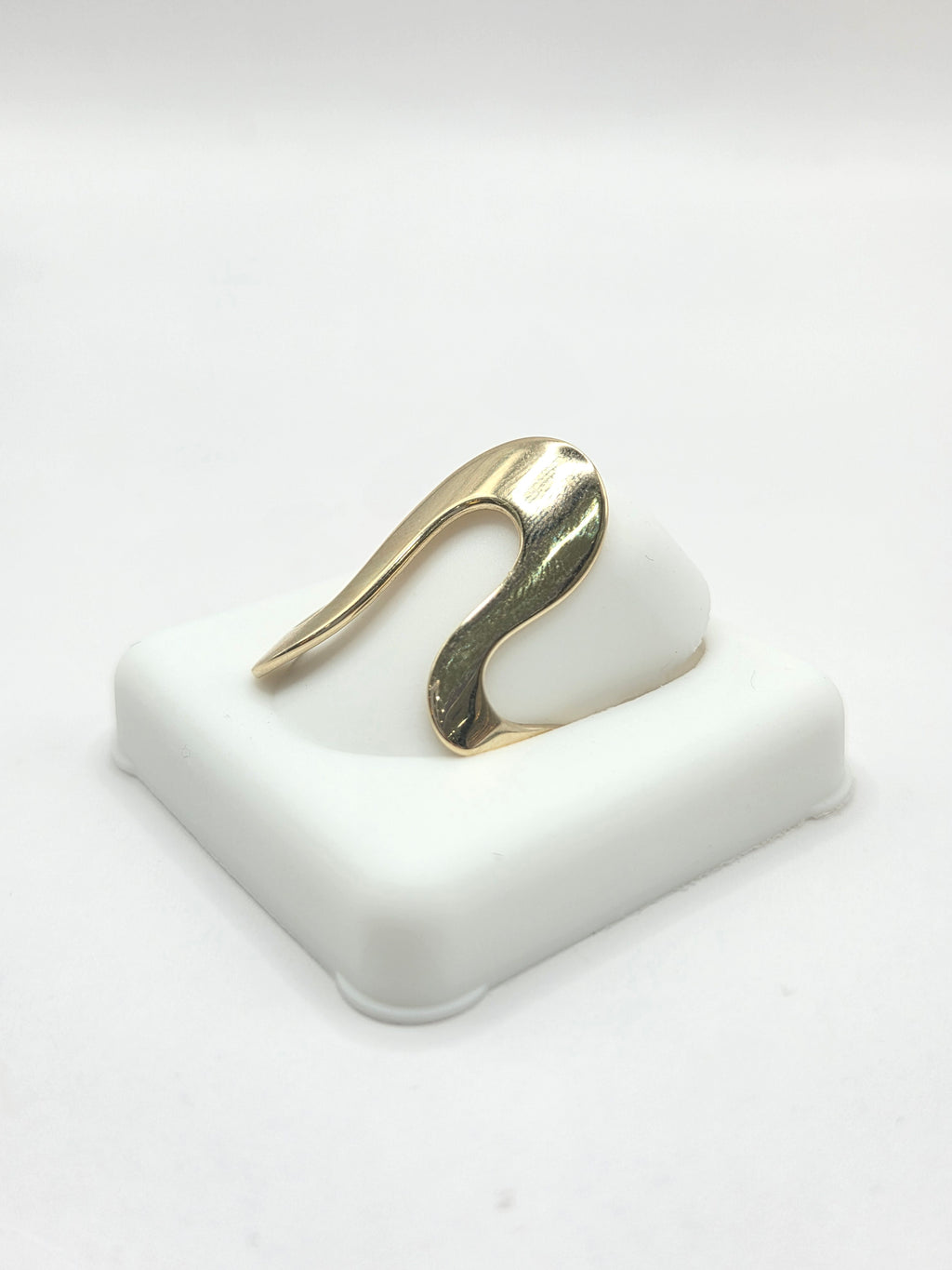 10KT YELLOW GOLD ASYMETRIC WOMAN'S RING Size 7/7.5/8 Weigth 1.6GR