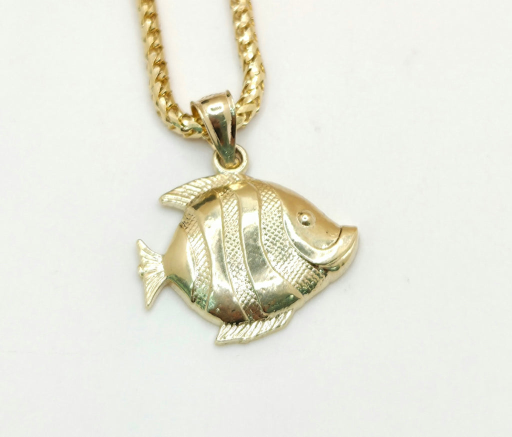 10KT SMALL FISH PENDANT  Weight 1.3GR