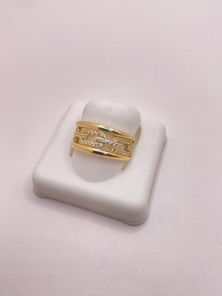 10KT CLASSIC CHAIN STYLE RING WITH ZIRCONIA IN THE CENTER Size 8 Weight 2.56GR