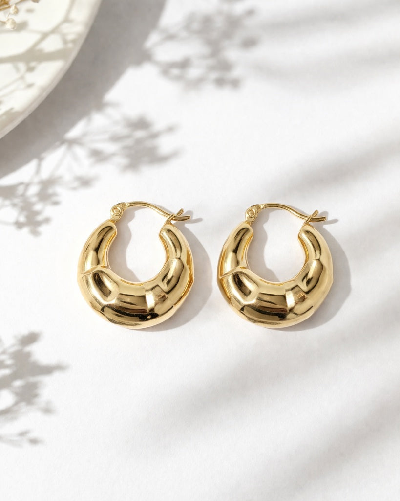 10KT VINTAGE STYLE SHRIMP DESIGN HOOPS EARRINGS Weight 3.4GR