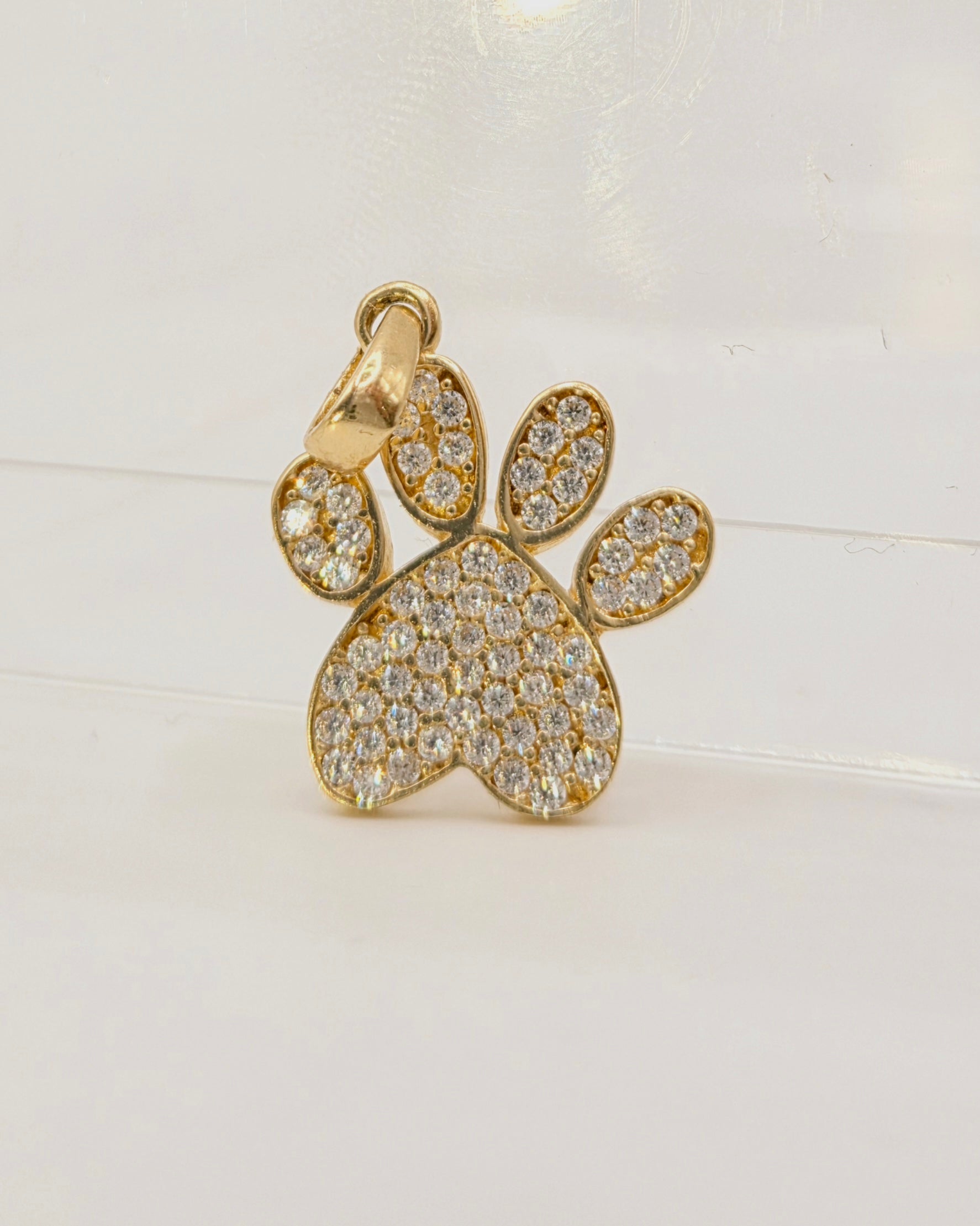 10KT CZ SMALL DOG  PRINT PENDANT Size SMALL Weigth 1.2GR