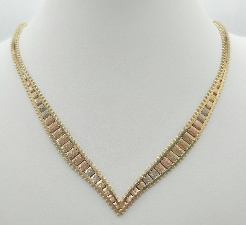 10KT V-SHAPED GOLD STATEMENT LUXURY NECKLACE Size 4MM 16INCH Weight 16.5 GRS