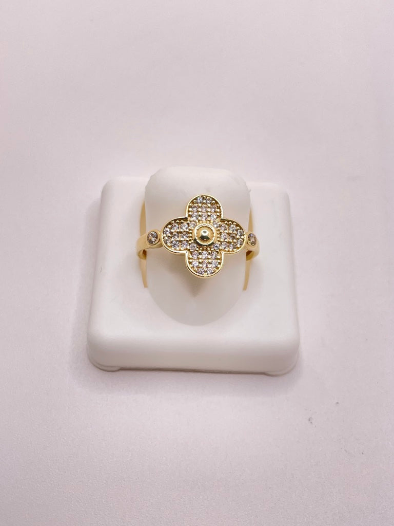 14KT FLOWER RING Size 8.5 Weigth 2GR