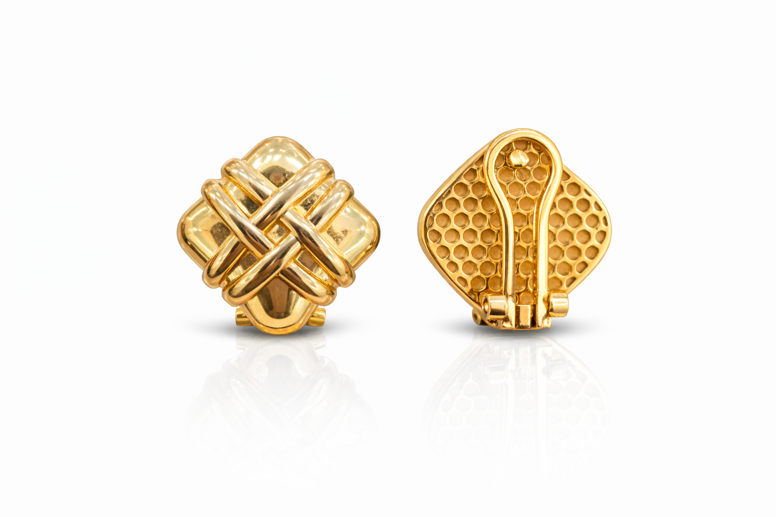 10KT MODERN SQUARE OMEGA BACK EARRINGS  Weigth 3.1GR