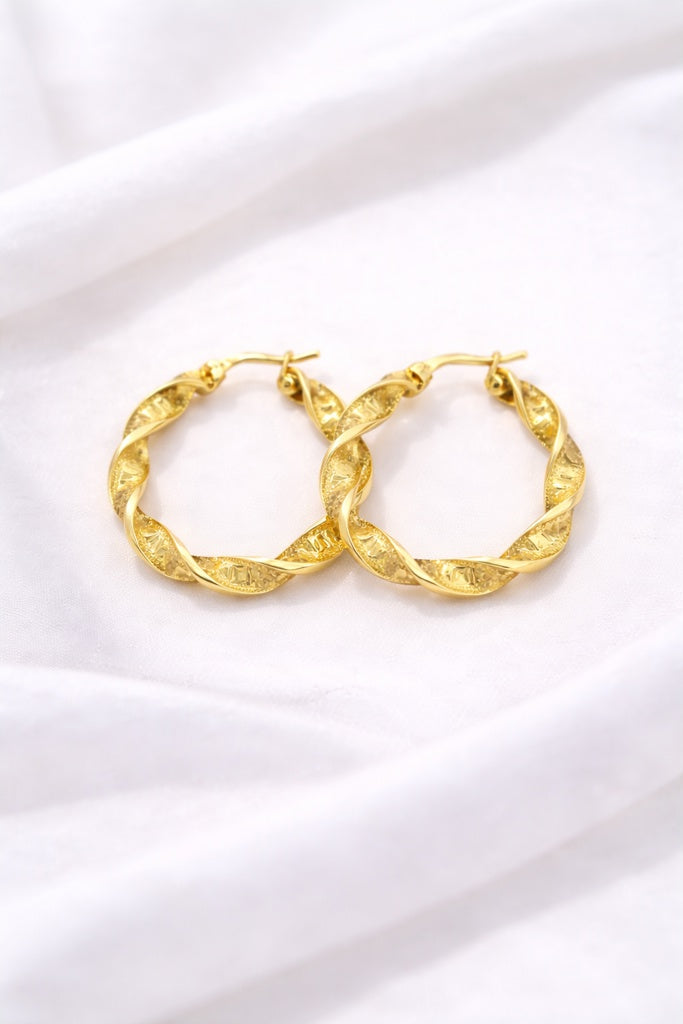 10KT CROOKED GREEK DESIGN HOOPS EARRINGS Size 2 Weigth 2.9GR