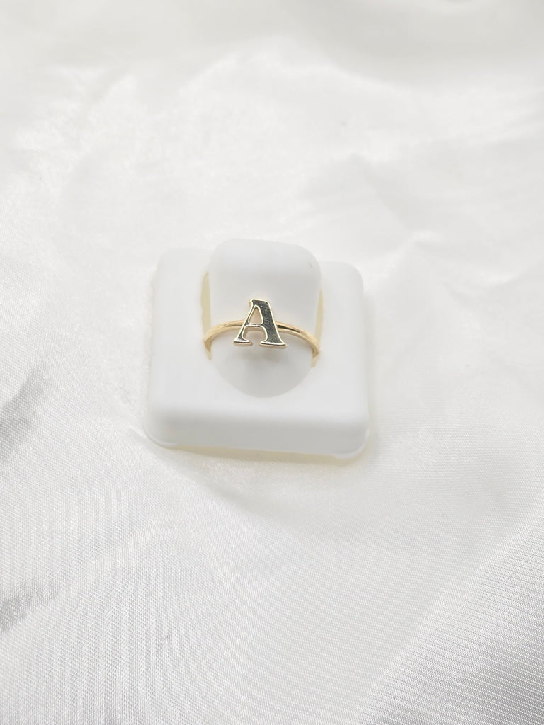 14KT "A" LETTER RING Size 7 Weight 1.3GR
