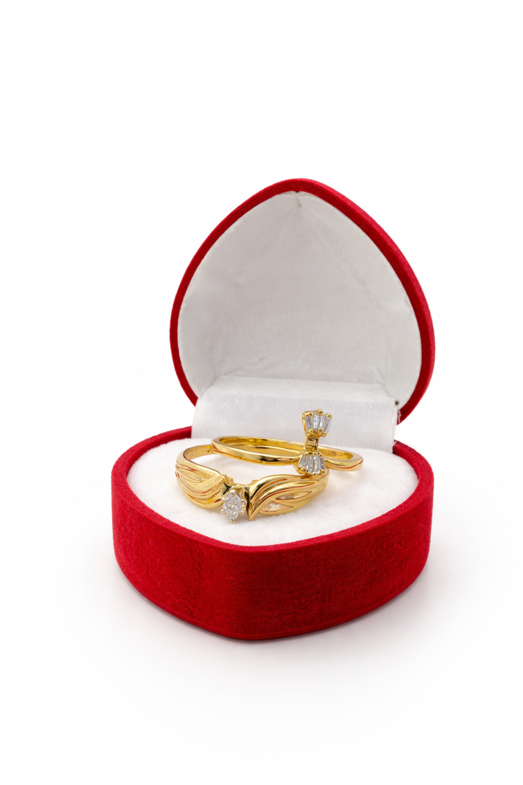 10KT  ELEGANT CLUSTER GROOVED DIAMOND ENGAGEMENT RING Size 9 Weigth 4.7GR