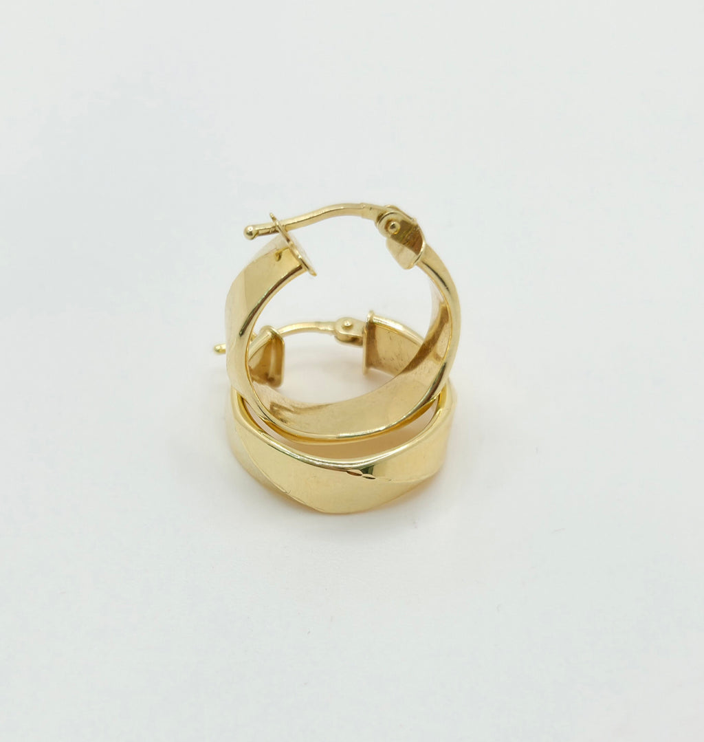 10KT SMALL TWISTED EFFECT HOOPS EARRINGS Weight 1.9GR