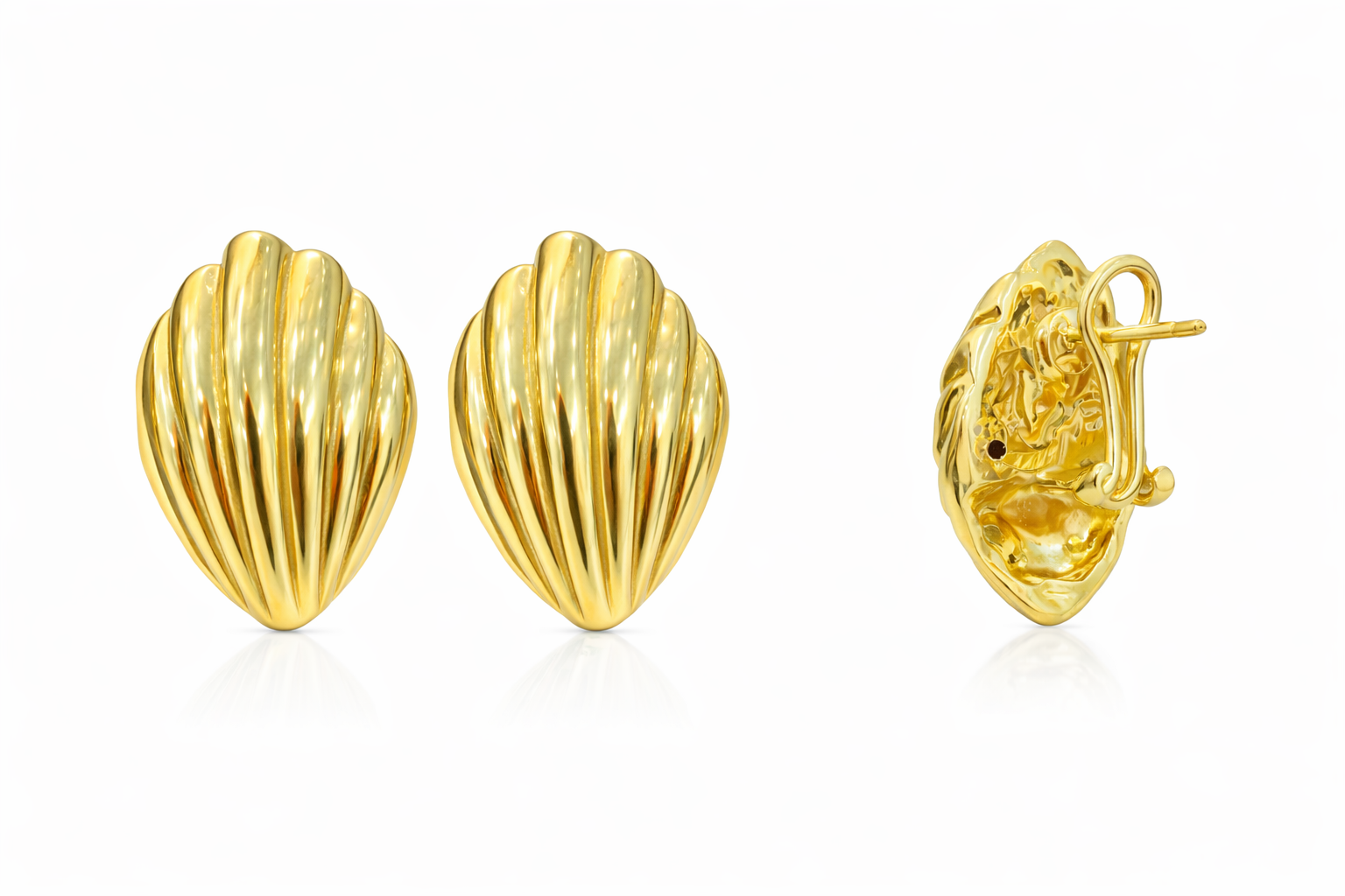 10KT MODERN SHELL DESIGN OMEGA BACKS EARRINGS Weight 3.9GR