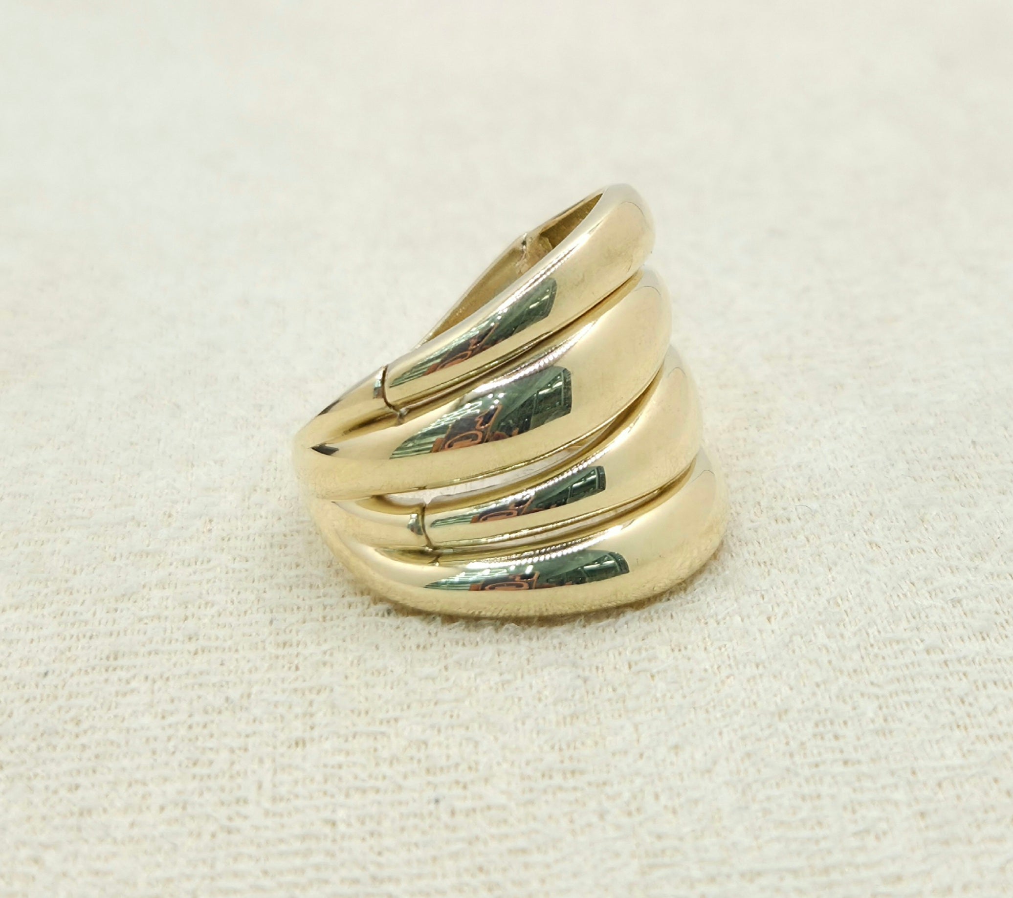 14KT MODERN FOUR ROW RING Size 7.5 Weight 6.3GR