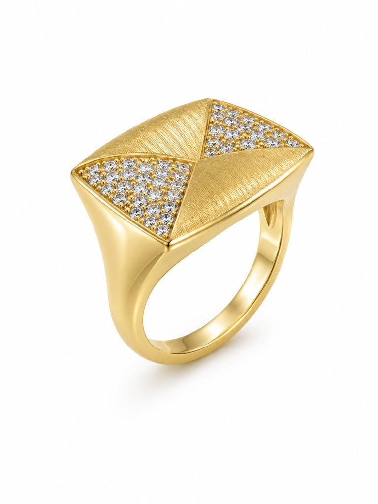 10KT EXOTIC SQUARE CZ ANDNEVADO DESIGN WOMAN'S RING Size 8-8.5 Weigth 2.9GR