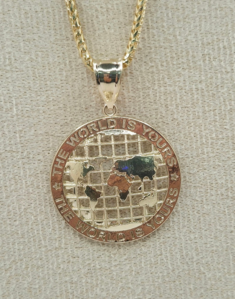 10KT SMALL THE WORLD IS YOURS GLOBE PENDANT Weight 3GR