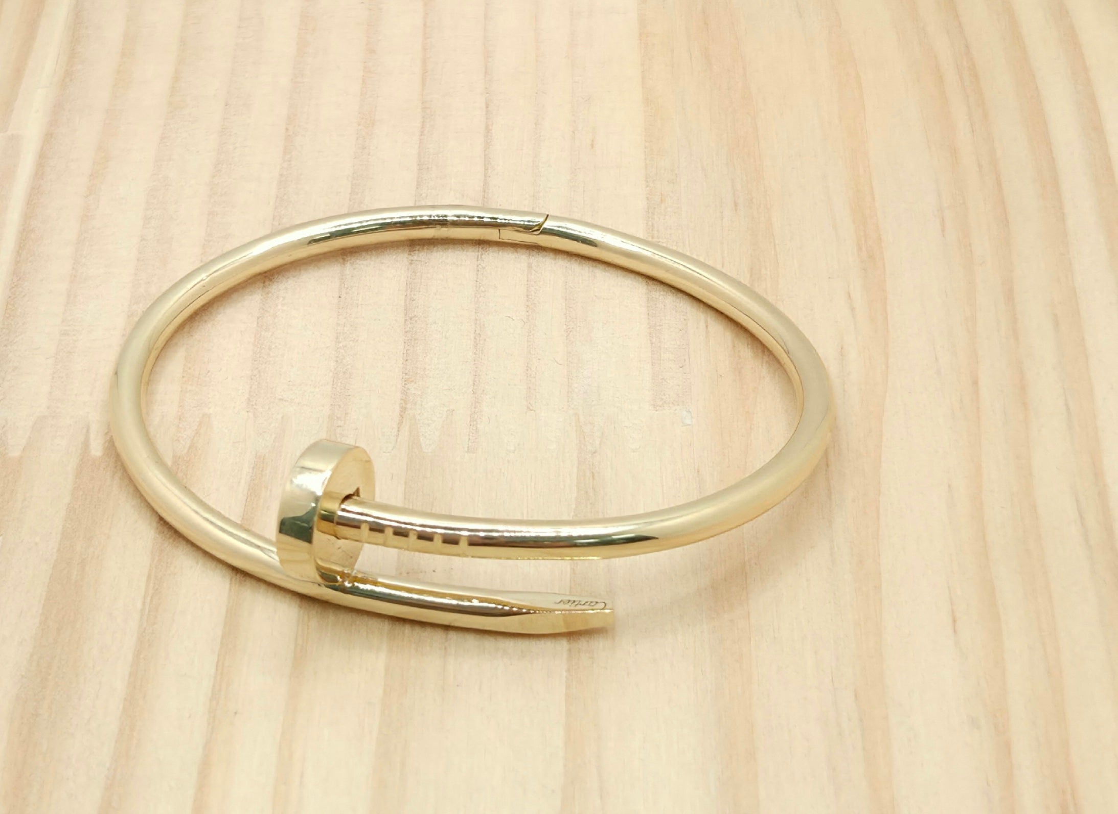 14KT SOLID NAIL BANGLE Size 3.5MM 18 Weight 22GR