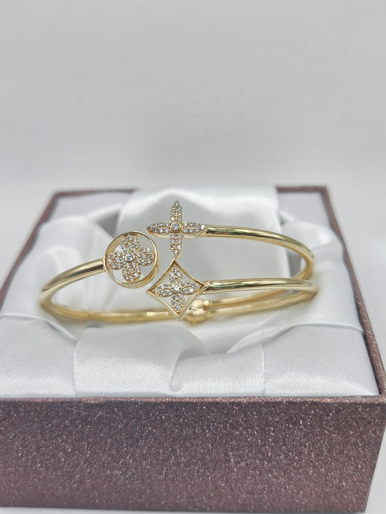 10KT CZ LUXURY DESIGN BANGLE Size  Weigth 9.2GR