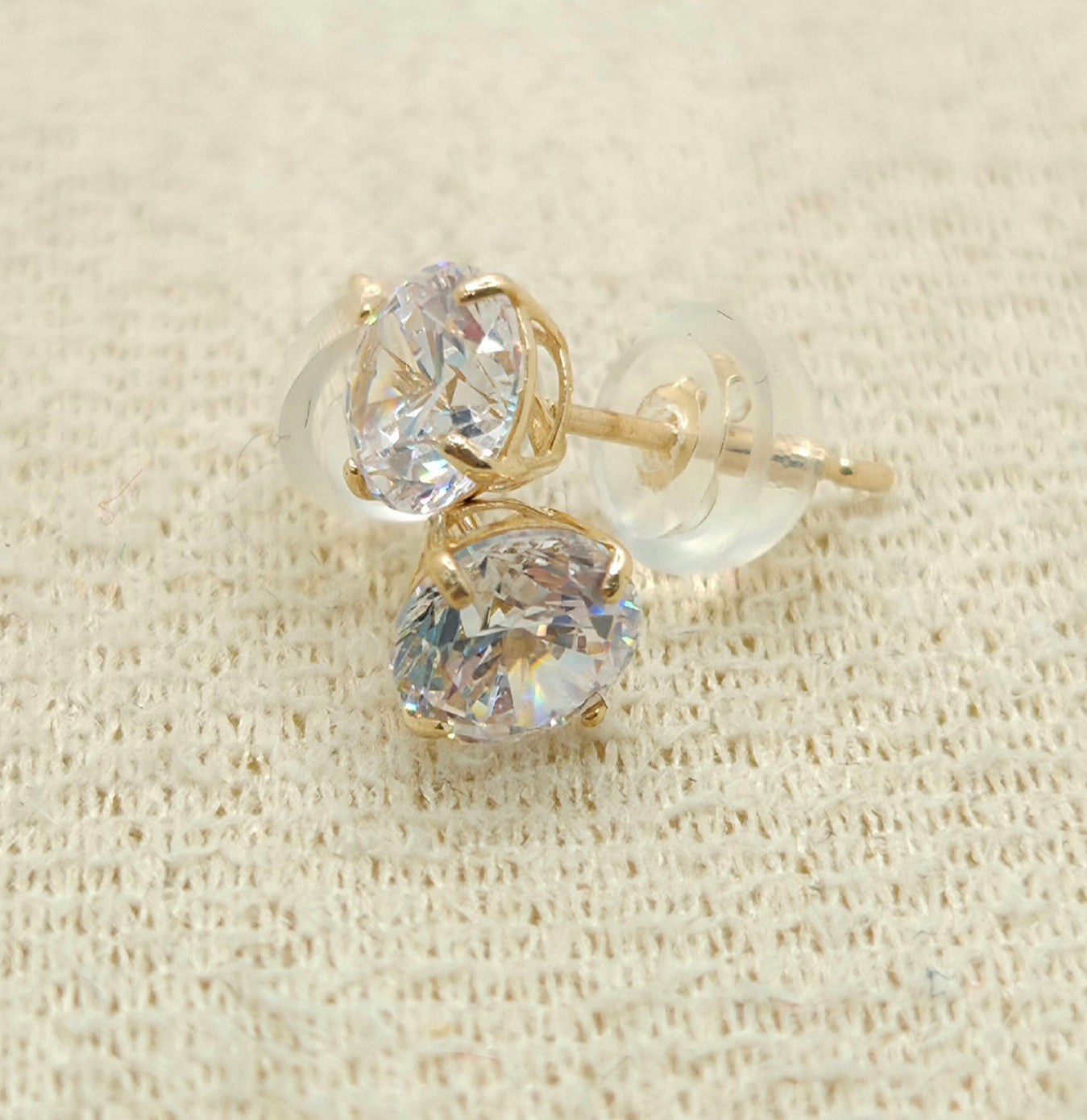 10KT ROUND SOLITAIRE EARRINGS Size 7MM